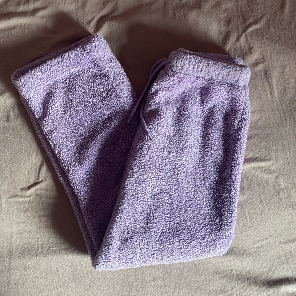 U2B Basics Fluffy Light Purple Pants Size: S